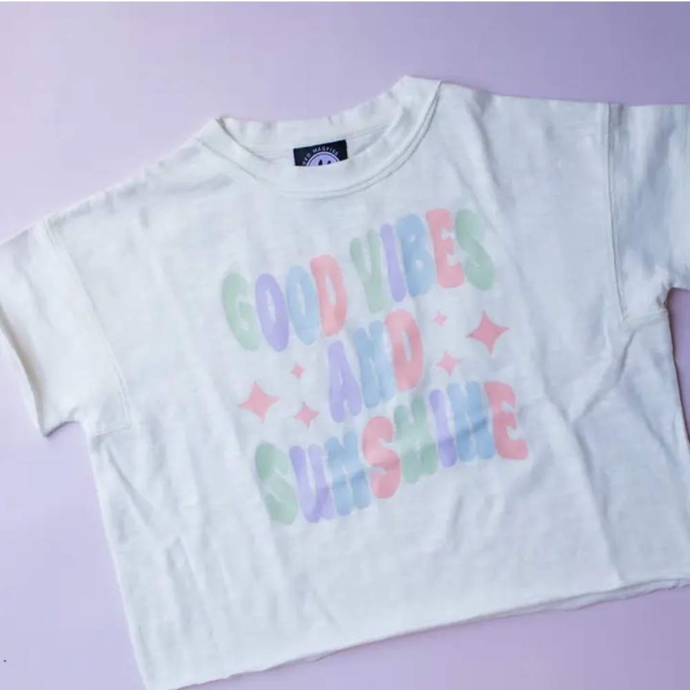 Magpies size large 10/12 girls tshirt Excellent condition